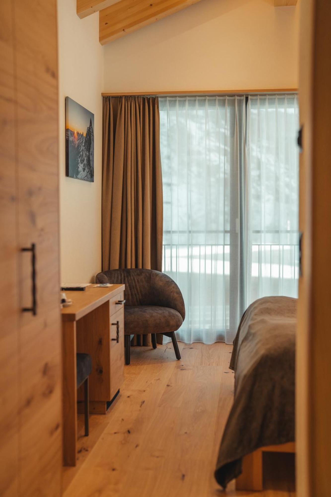 Hotel Porta Cervino Täsch Extérieur photo